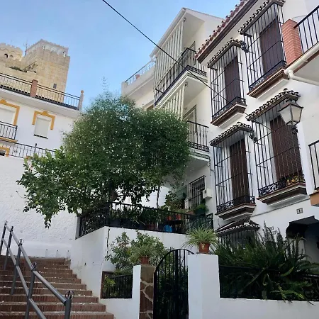 Village House With A View * Guaro